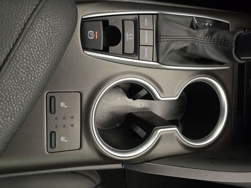 Used 2021 Toyota Camry XLE image 26