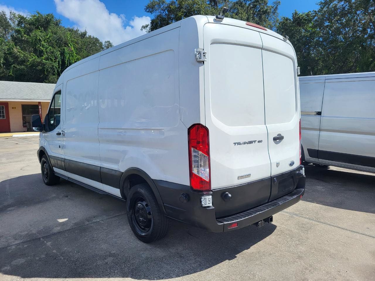 Used 2016 Ford Transit 150 148 Medium Roof RWD image 21