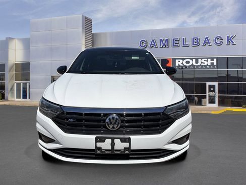 Used 2020 Volkswagen Jetta R-Line FWD image 3