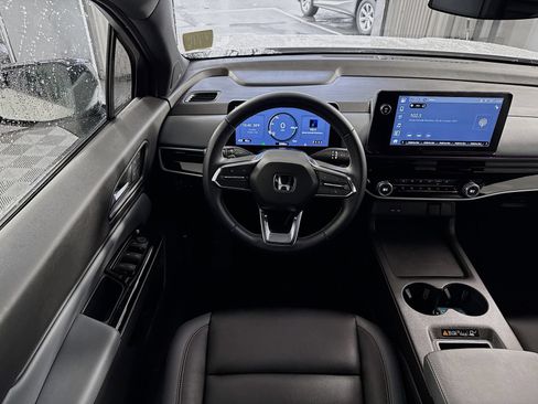Used 2025 Honda Prologue Touring image 11