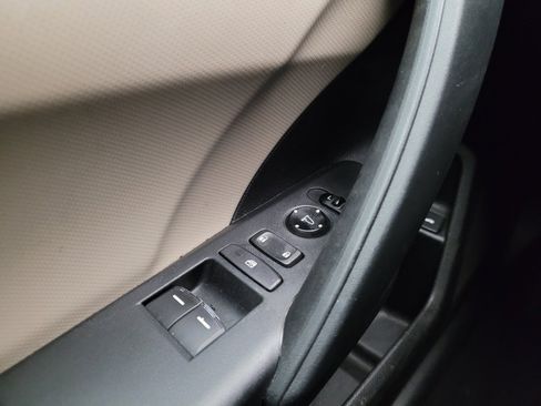 Used 2017 Honda Civic LX-P image 27