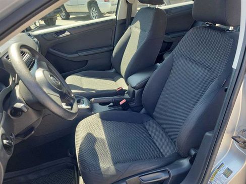 Used 2013 Volkswagen Jetta S FWD image 13