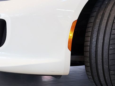 Certified 2018 Ferrari GTC4Lusso V12 image 23