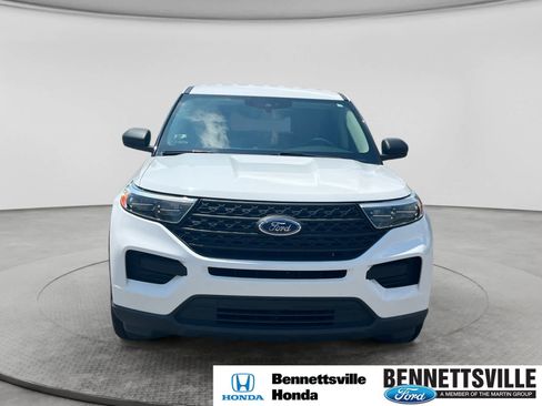 Used 2021 Ford Explorer 2WD image 2