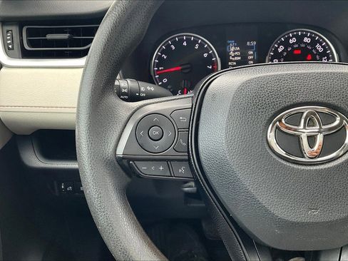 Used 2019 Toyota RAV4 XLE image 22