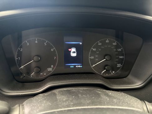 Used 2024 Toyota Corolla LE FWD image 9