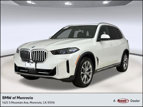 Used 2024 BMW X5 xDrive40i w/ Premium Package AWD/4WD image 1