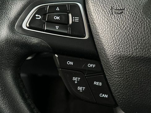 Used 2021 Ford EcoSport Titanium image 26