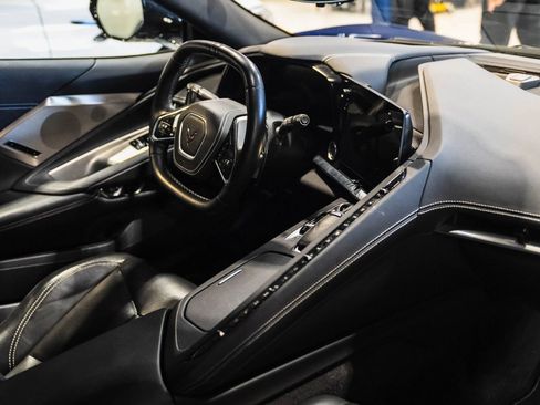 Used 2025 Chevrolet Corvette Stingray Preferred Cpe w/ 2LT RWD image 16