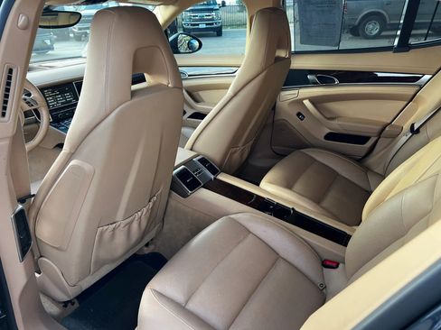 Used 2013 Porsche Panamera 4 Platinum Edition AWD/4WD image 20
