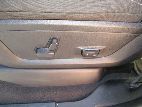 Used 2024 RAM 2500 Big Horn image 24