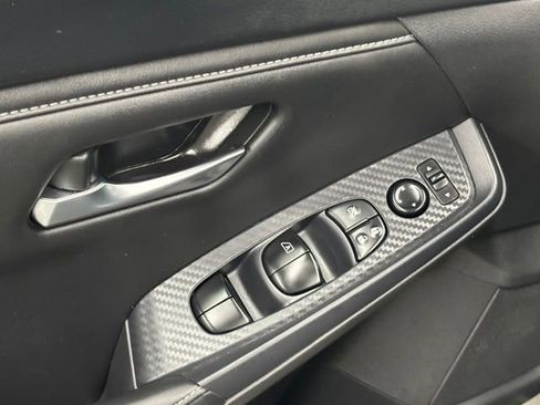 Used 2024 Nissan Sentra SV FWD image 11