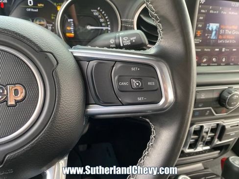 Used 2022 Jeep Wrangler Unlimited Sahara AWD/4WD image 22
