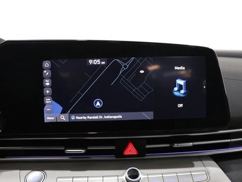 Used 2024 Hyundai Elantra Limited FWD image 24