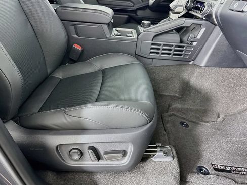 New 2026 Toyota 4Runner Limited AWD/4WD image 31
