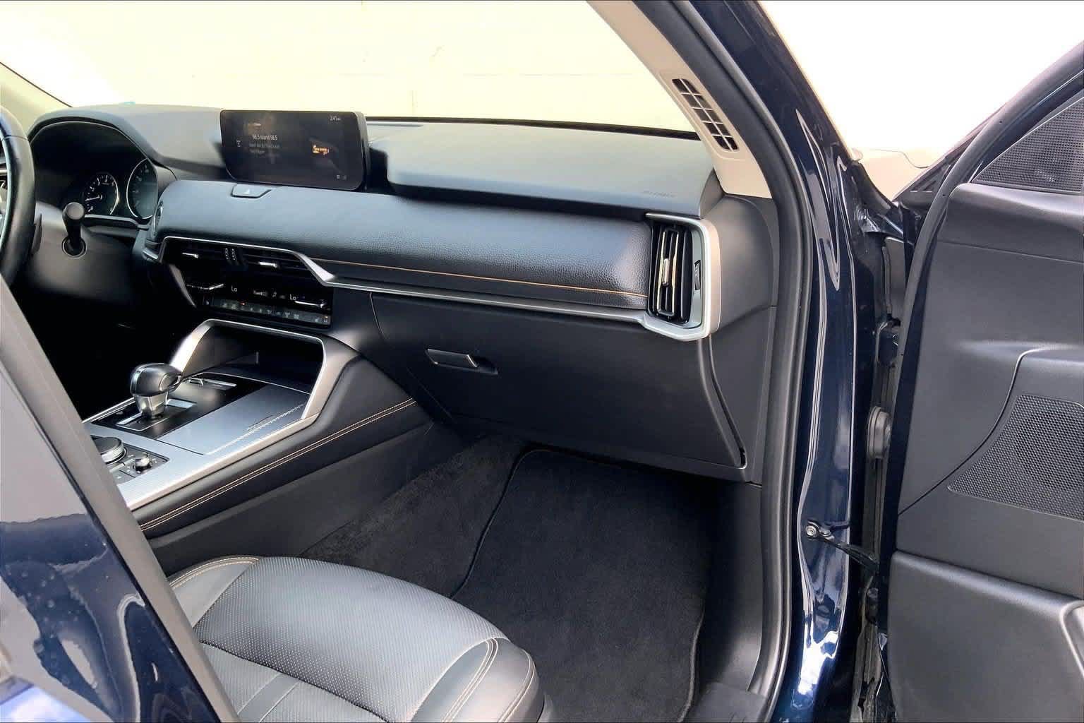 Used 2024 MAZDA CX-90 3.3 Turbo w/ Preferred Plus AWD/4WD image 23