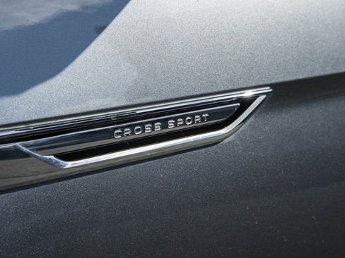 Used 2021 Volkswagen Atlas Cross Sport SEL image 16