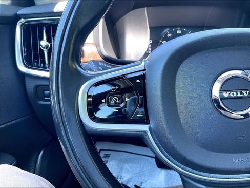 Used 2018 Volvo S90 T5 Momentum w/ Convenience Package FWD image 22