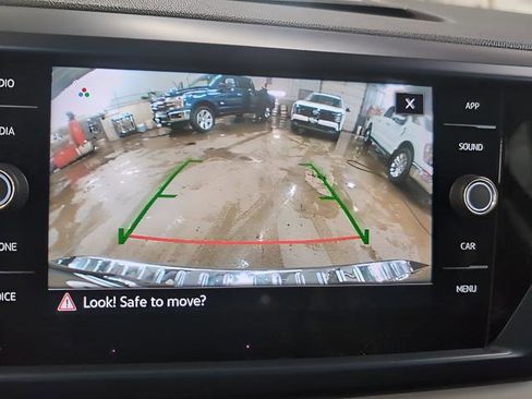 Used 2023 Volkswagen Taos SE image 19