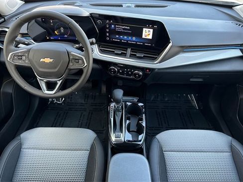 New 2026 Chevrolet Trax LT w/ Driver Confidence Package image 18