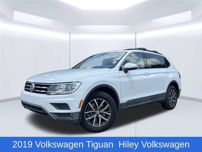 Used 2019 Volkswagen Tiguan SE