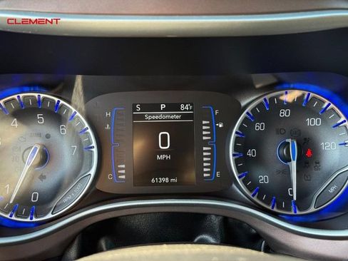 Used 2023 Chrysler Voyager LX FWD image 26