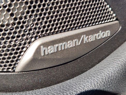 Used 2022 BMW M440i Coupe w/ Premium Package image 24