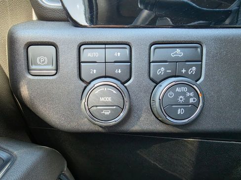Used 2024 Chevrolet Silverado 1500 RST AWD/4WD image 15