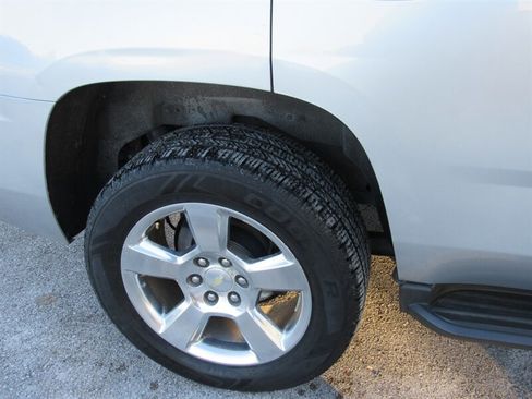 Used 2016 Chevrolet Tahoe LT image 12