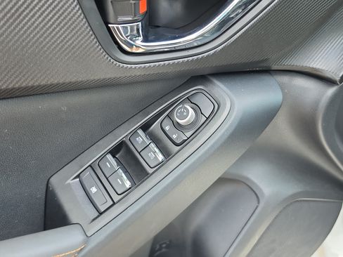 Used 2025 Subaru Crosstrek 2.5i Limited w/ Crosstrek Mirror Package AWD/4WD image 18