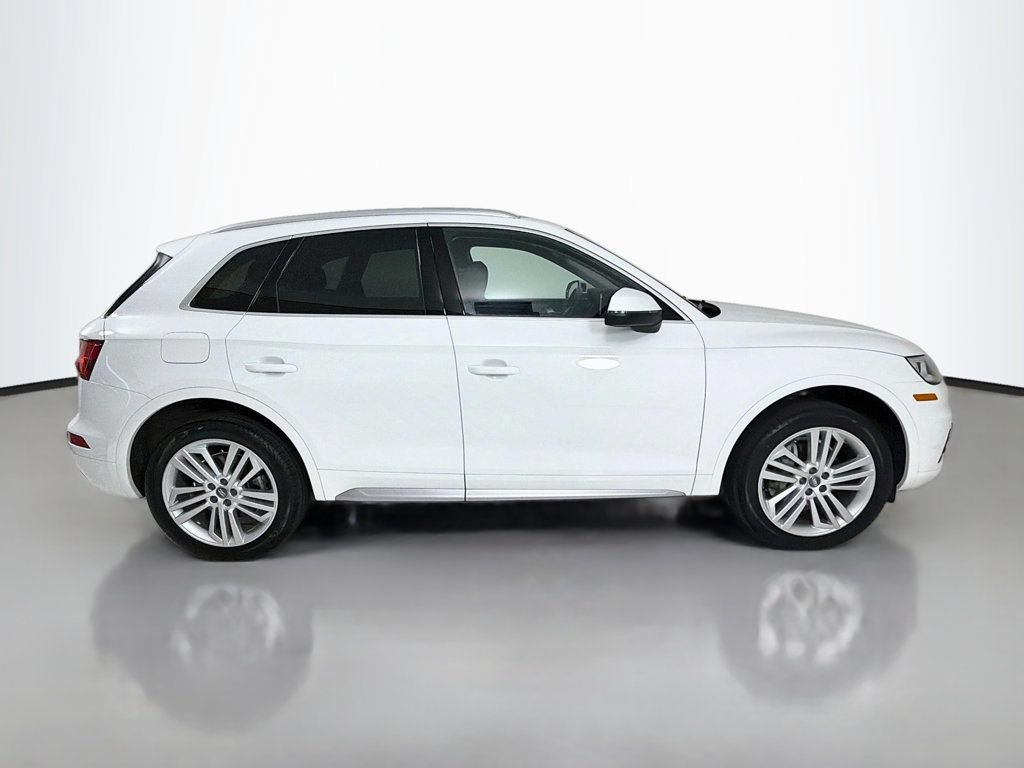 Used 2018 Audi Q5 2.0T Premium Plus w/ Premium Plus Package AWD/4WD image 8