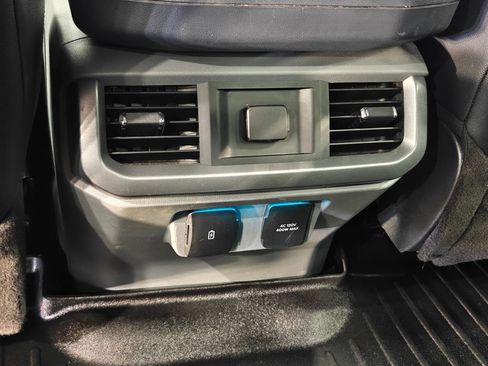 Used 2022 Ford F150 Lariat AWD/4WD image 35