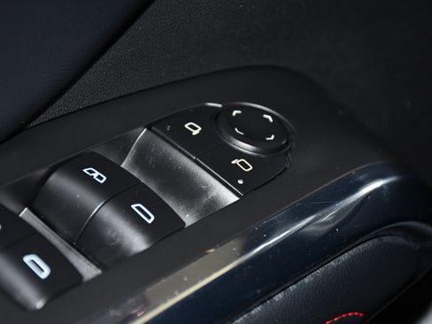 Used 2025 Chevrolet Traverse Z71 image 31