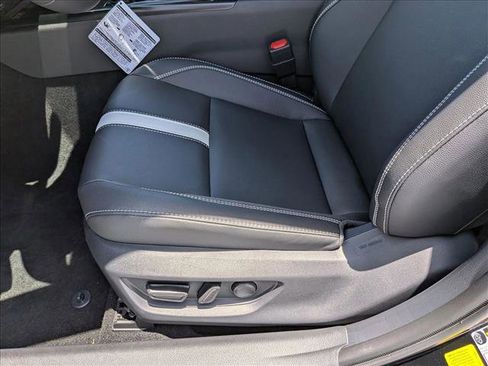 New 2026 Toyota Camry SE FWD image 4