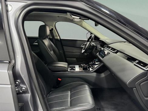 Used 2020 Land Rover Range Rover Velar S image 18
