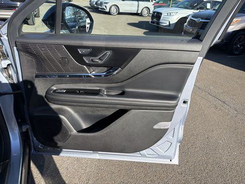 Certified 2022 Lincoln Corsair AWD w/ Premium Package image 14