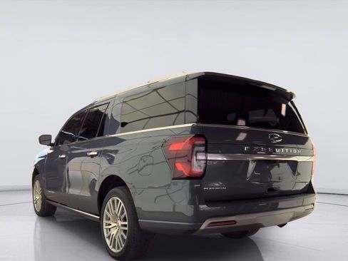 Used 2023 Ford Expedition Max Platinum RWD image 5