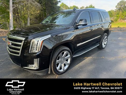 Used 2018 Cadillac Escalade Luxury AWD/4WD image 1