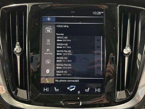 Used 2020 Volvo V60 T5 Cross Country w/ Protection Package Premier image 6