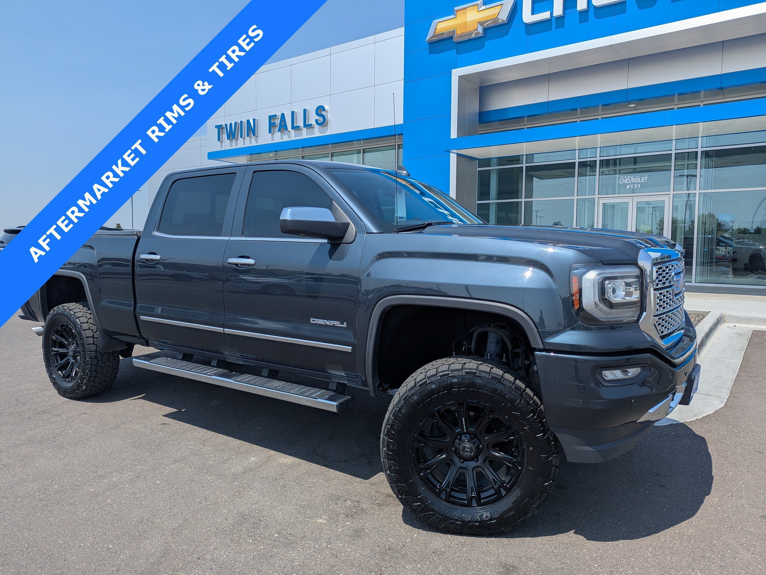 Used 2017 GMC Sierra 1500 Denali AWD/4WD image 1