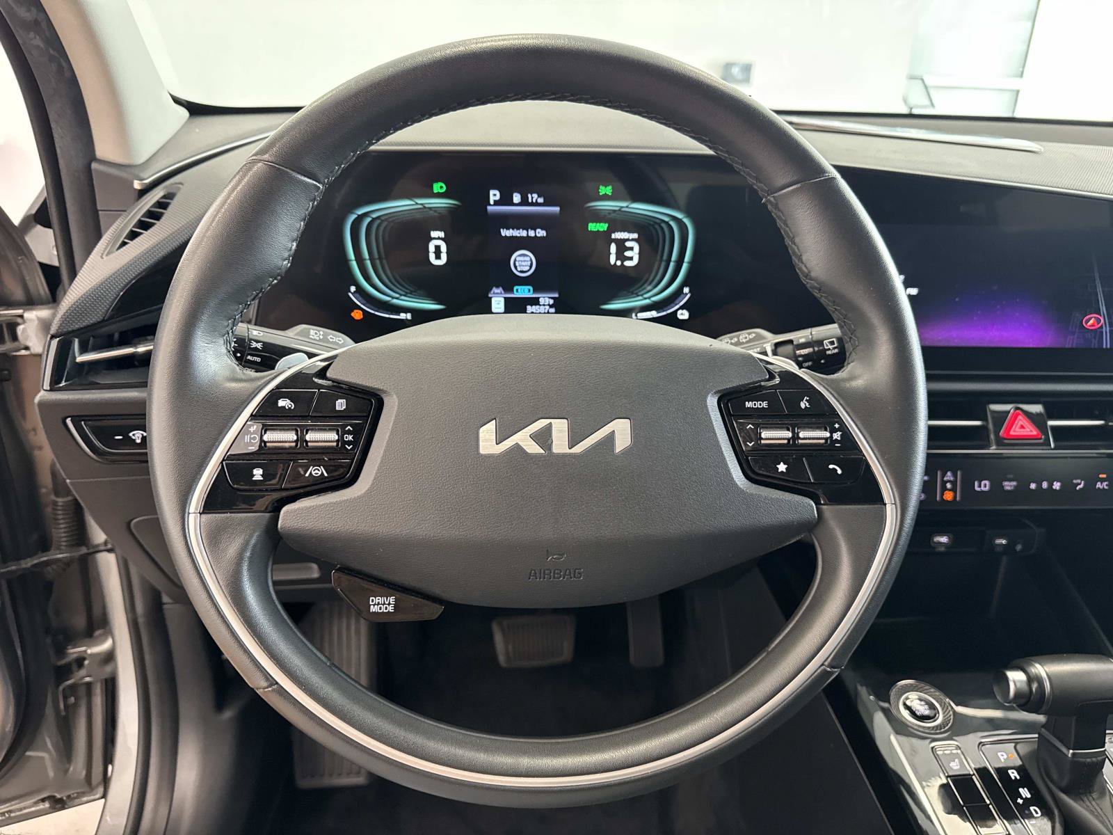 Used 2023 Kia Niro EX FWD image 20