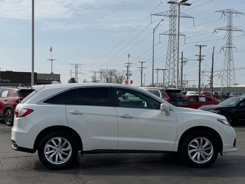 Used 2017 Acura RDX AWD w/ Technology Package image 4