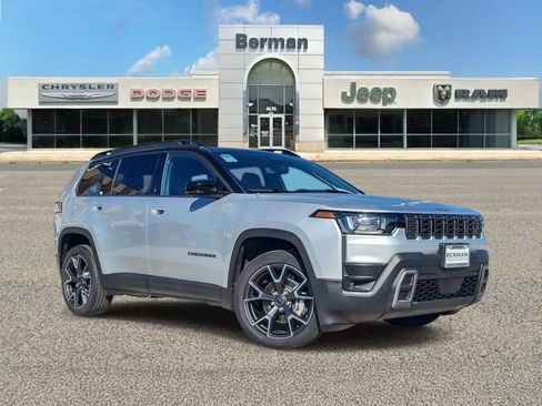 Used 2026 Jeep Cherokee Overland AWD/4WD image 1