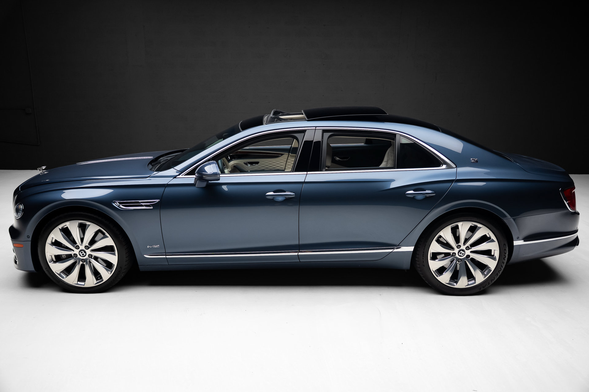 Used 2020 Bentley Flying Spur W12 AWD/4WD image 16