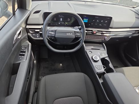 New 2026 Kia Sportage LX image 7