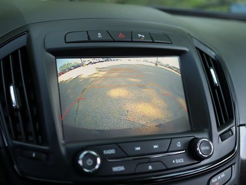 Used 2016 Buick Regal Premium FWD image 15