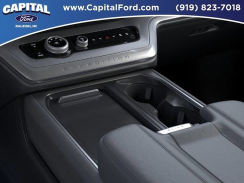 New 2026 Ford Expedition Active AWD/4WD image 15
