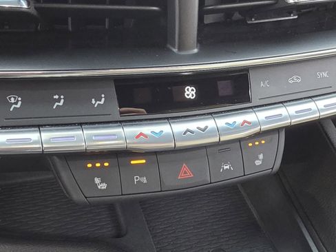 Used 2022 Cadillac CT5 Luxury w/ Sun And Sound Package image 19