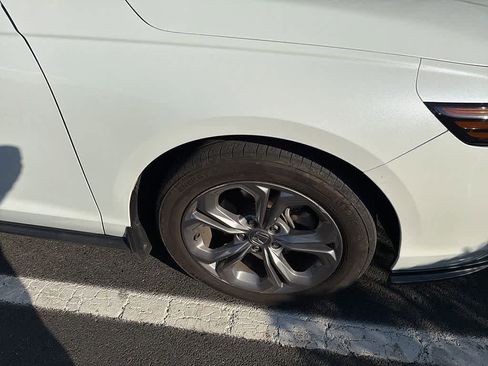 Used 2024 Honda Accord EX image 11