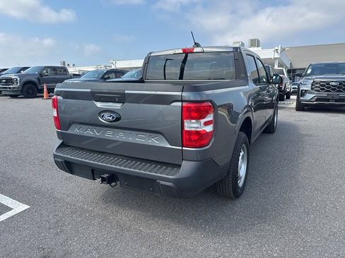 Used 2025 Ford Maverick XL image 2
